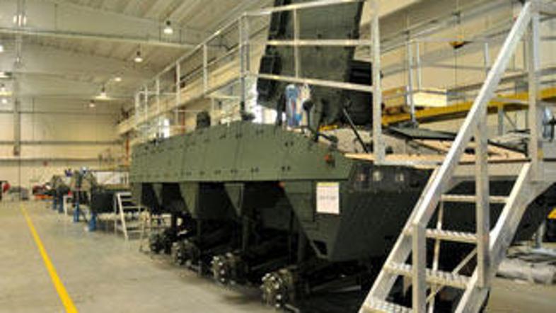 Za dobavo oklepnikov Patria Ministrstvu za obrambo je odgovoren Rotis, zastopnik