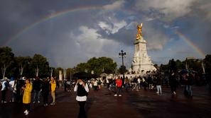 kraljica Elizabeta II. smrt žalovanje