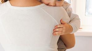 mati dojenček otrok