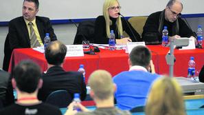 Strokovne vidike so predstavili predstavnik ministrstva Zoran Kotolenko (levo), 