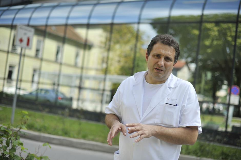 slovenija 02.10.13, Erik Brecelj, Kirurg, zdravnik, doktor, onkoloski institut, | Avtor: Anže Petkovšek