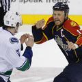 Ryan Kesler (Vancouver) in Olli Jokinen (Florida) sta poskrbela za nekaj dodatne