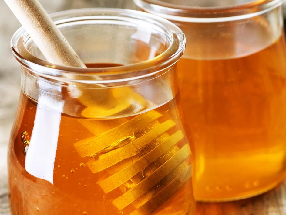 Чай с медом при температуре можно ли. Мед при холецистите. Мёд кориандровый. Донниковый мед фото. Акациевый мед картинки.