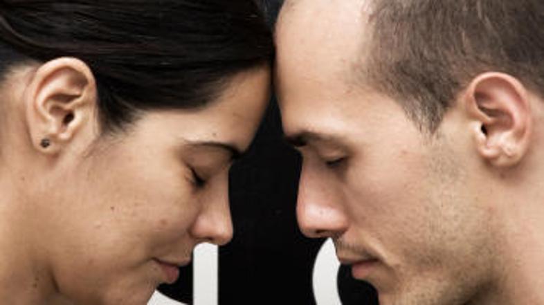 Do občutkov drugega brez pogovora in dotika?