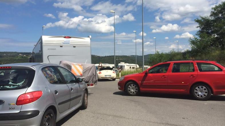 Gneča na mejnem prehodu Sečovlje