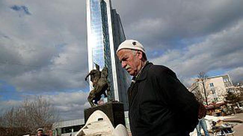 Neodvisnost naj bi dejansko razglasili marca.