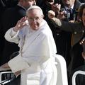 razno 19.03.13. papez, Pope Francis arrives in Saint Peter's Square for his inau