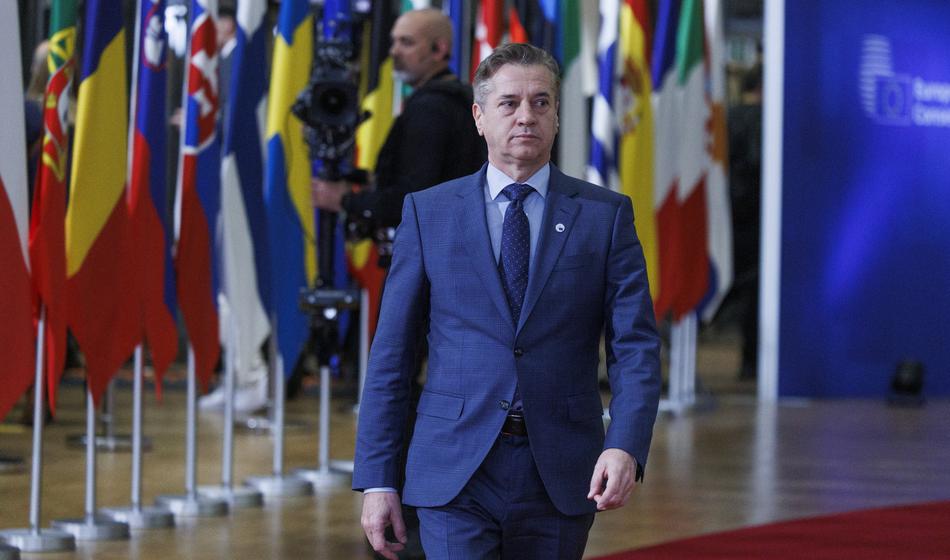 Po Trumpovih grožnjah izredno zasedanje v Bruslju