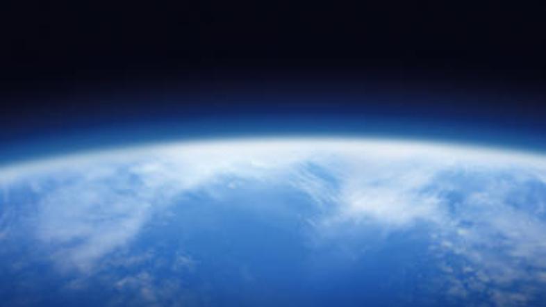 Vesolje bi si želelo ogledati vedno več bogatih turistov.