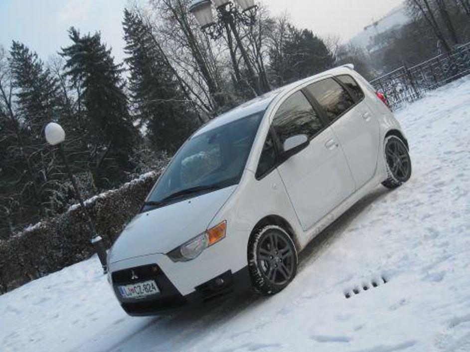 Mitsubishi colt v različici ralliart ponuja veliko športnosti.