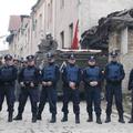 Pripadniki posebnih enot kosovske policije so več dni preprečevali prebivalcem n