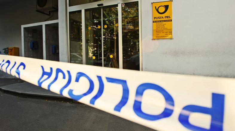 Rop pošte na Poljanskem nasipu v Ljubljani