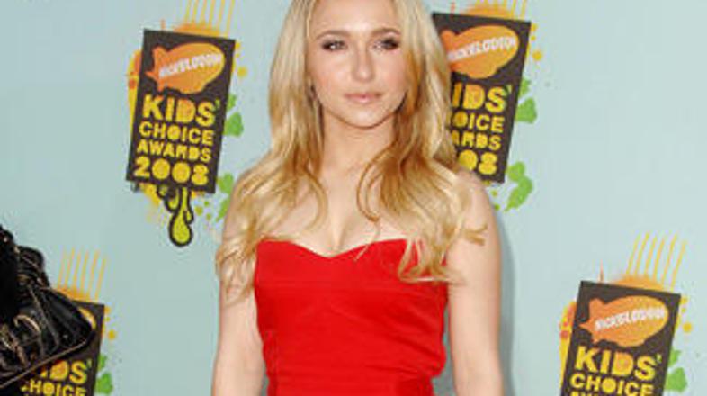 Po Haydeninih besedah so Britney oboževalci ustvarili, zdaj pa so jo uničili.