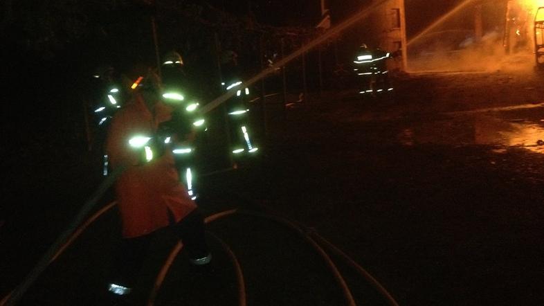 Požar gospodarskega poslopja v Radvencih