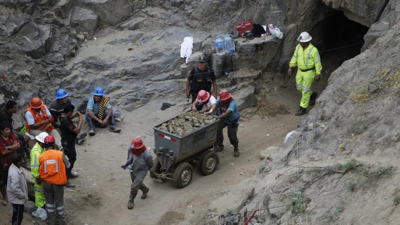 reševanje rudarjev Peru