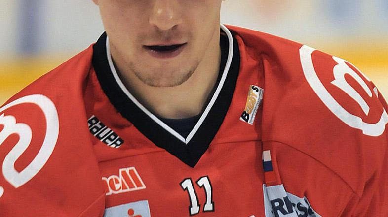 Jeseničani so povedli s 3:2. Bodo izkoristili prvi zaključni plošček? (Foto: Dej