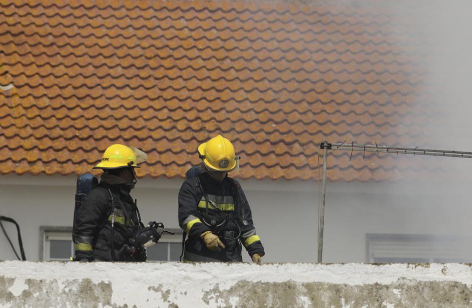 Strmoglavljenje letala na Portugalskem