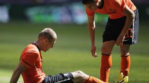 Arjen Robben je poškodbo, ki še danes ni zaceljena, staknil na prijateljskem sre