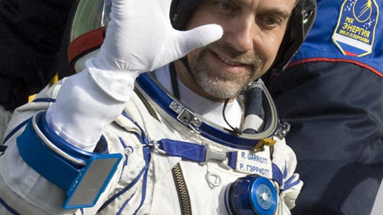 Želel si je postati astronavt, a zaradi okvare vida ni mogel. Zdaj bo sanje izpo