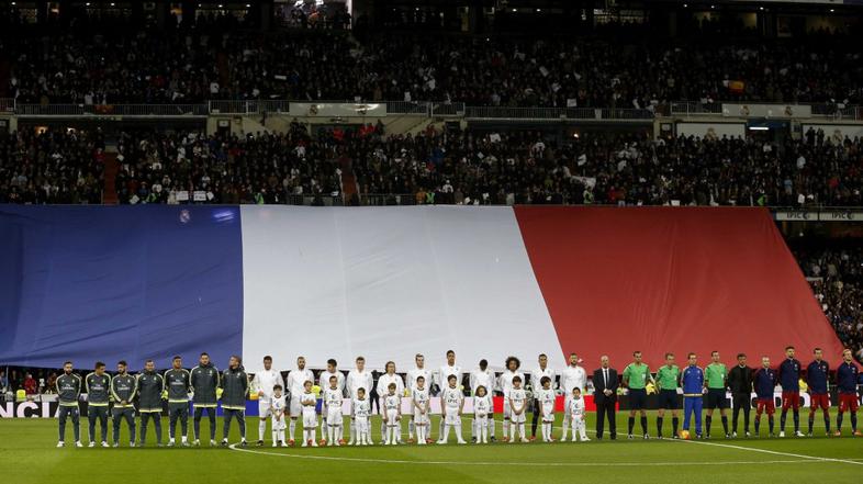 real madrid barcelona francoska zastava