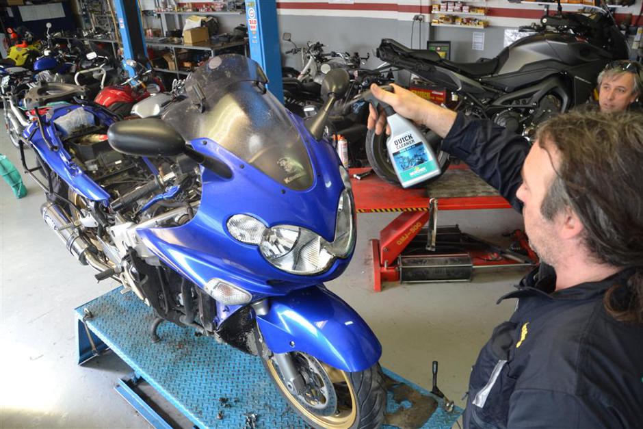 Servis motorja | Avtor: Gregor Prebil