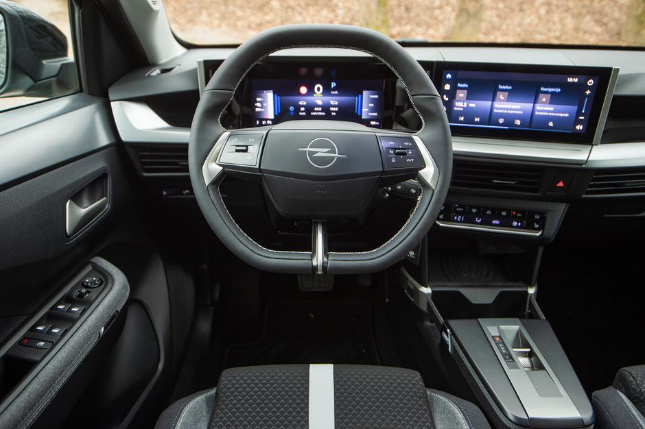 Opel Frontera | Avtor: Anže Petkovšek