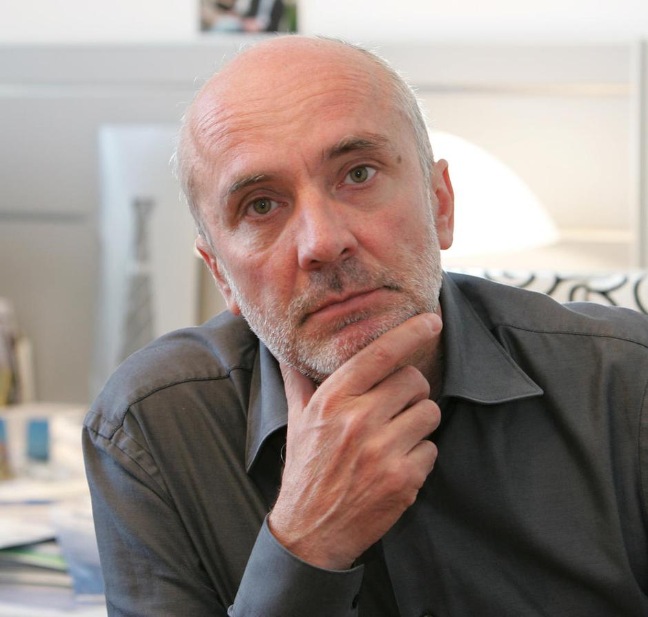 Predstojnik ortopedije Antolič je prejšnji teden imel soglasje, da lahko dela v  | Avtor: Žurnal24 main