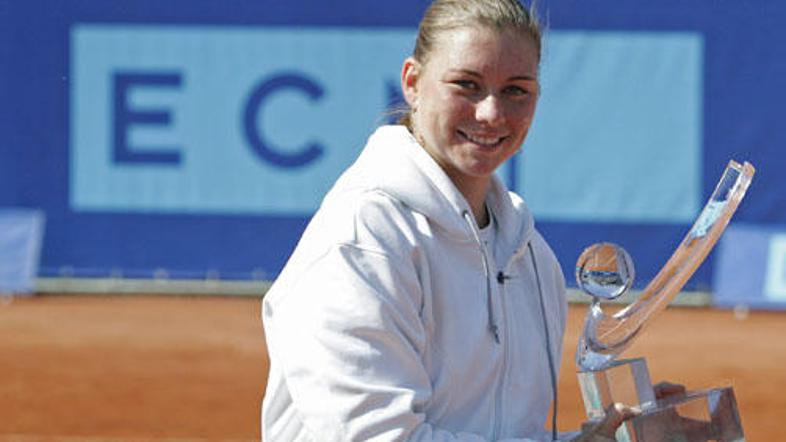 Vera Zvonareva je slavila v Pragi.