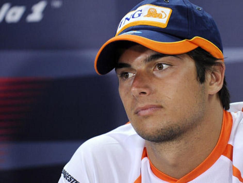 Nelson Piquet je užaljen, ker pri Renaultu ni dobil prave priložnosti, da bi se 