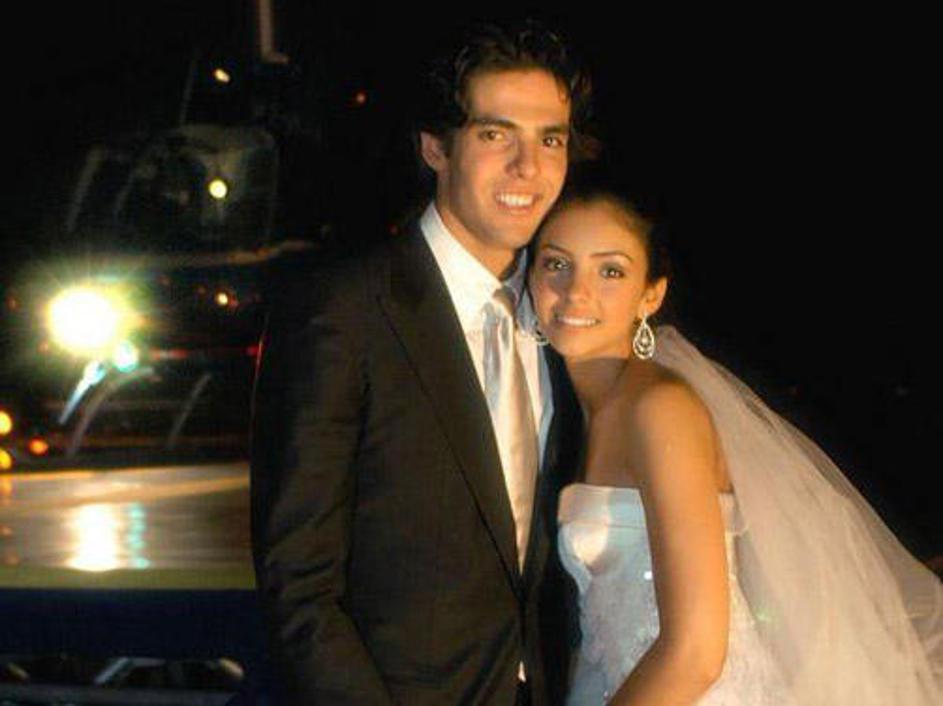 Brazilec Kaka bo po vsej verjetnosti veliki derbi skupaj s svojo ženo spremljal 