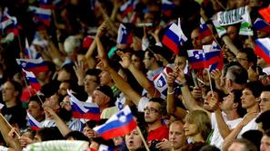 Slovenija : Avstralija 2:0 (0:0)