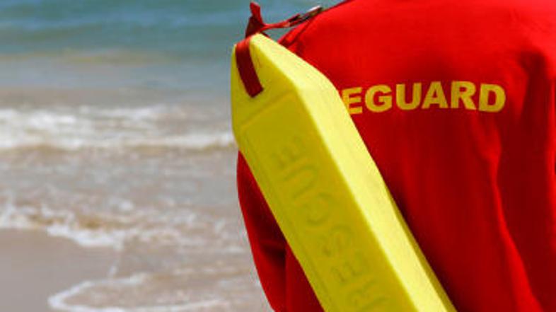 Američani Srbom niso plačali po 1800 dolarjev plače.