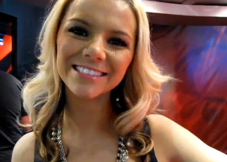 24-letna Ashlynn Brooke, trdi, da ji izkušenj ne primanjkuje, saj je seks in zad