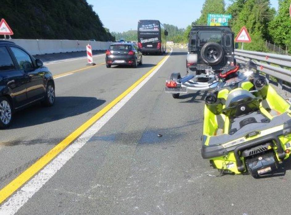 Dars predmeti na vozišču