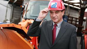 Srečko Hvauc se sprašuje, ali nedavni vandalizem nima političnega ozadja. (Foto: