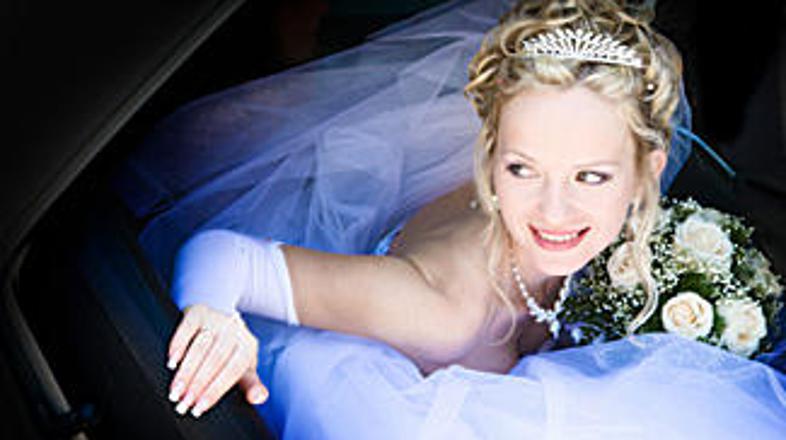 Ženske v Turkmenistanu bodo letos namesto rož dobile denarno darilo, ki jim ga b