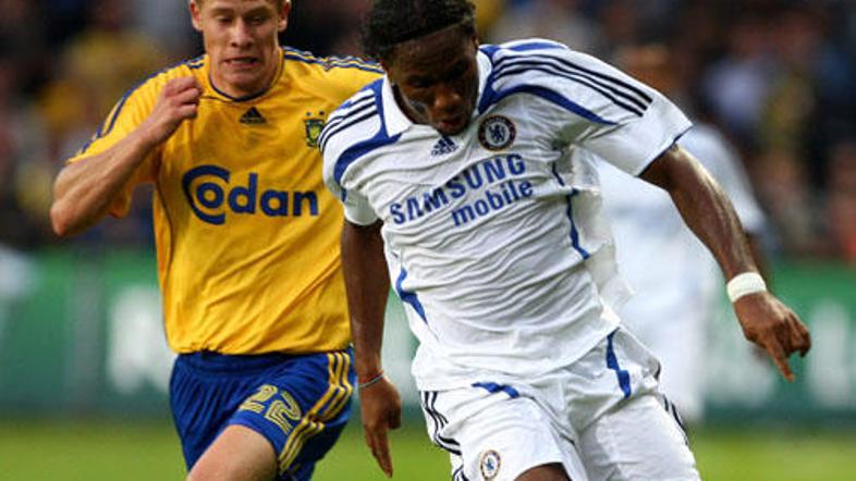 Rumene drese nogometašev Brondbyja bo odslej krasil napis Unicef.