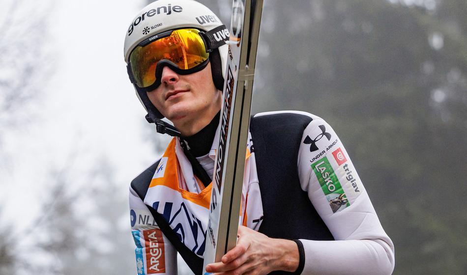 Prevc tudi tokrat v vodstvu