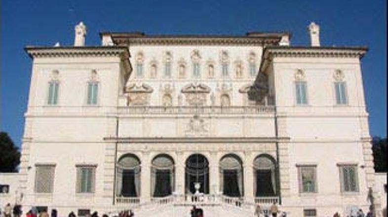 Do polnoči bo na "Freaky Friday" ostalo odprtih 60 rimskih galerij.