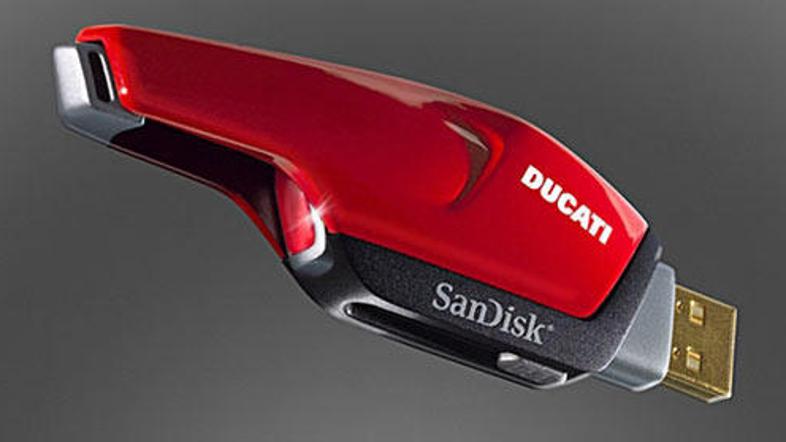 Ducati USB ključ ima 4 GB spomina.