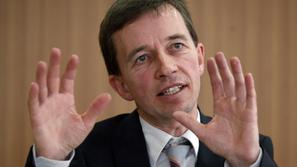 bernd lucke stranka proti evru alternativa