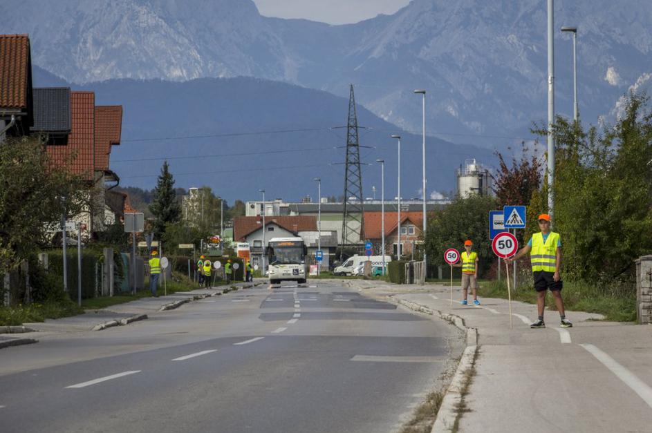 Otroci opozarjajo na omejitev hitrosti