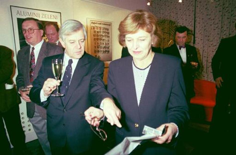 Milan Kučan s soprogo Štefko po zmagi na predsedniških volitvah leta 1992. (Foto