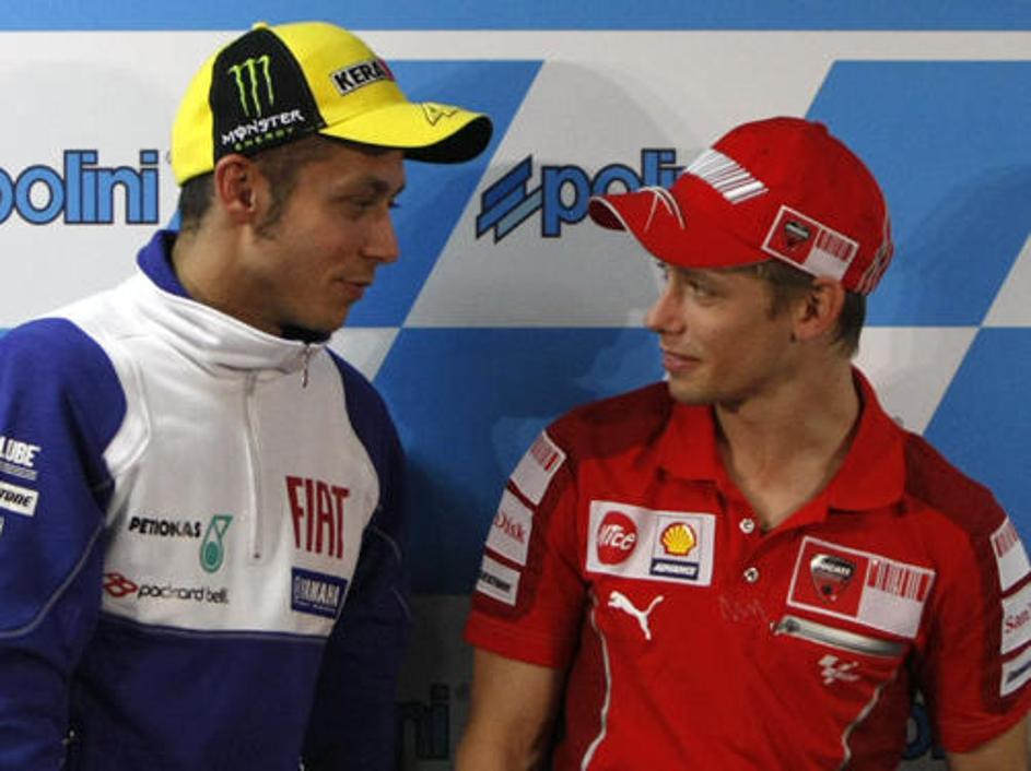 Valentino Rossi in Casey Stoner sta v Motegi prispela dobro razpoložena.