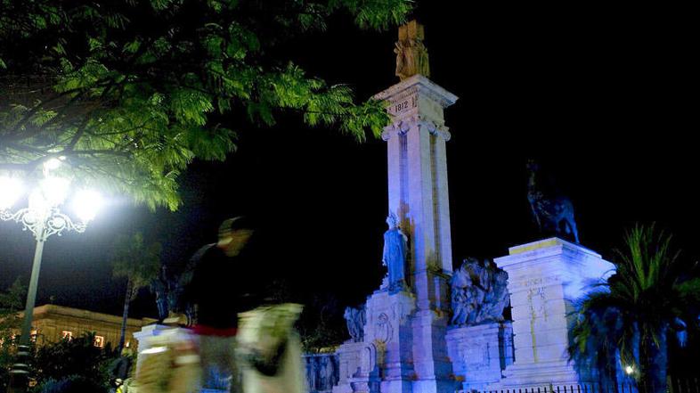 V Španiji bodo v času predsedovanja vse pomembnejše stavbe osvetljene modro. (Fo
