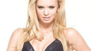 Vsestranska Nadja je ena od najbolj zaželenih deklet v Sloveniji.