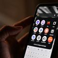 telefon z aplikacijami umetne inteligence