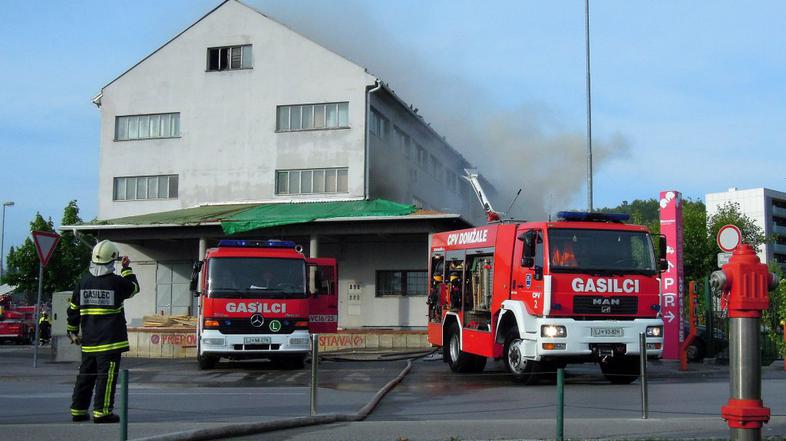 Požar v Domžalah