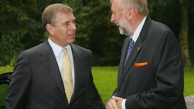 Zunanji minister Rupel sprejema visokega gosta.