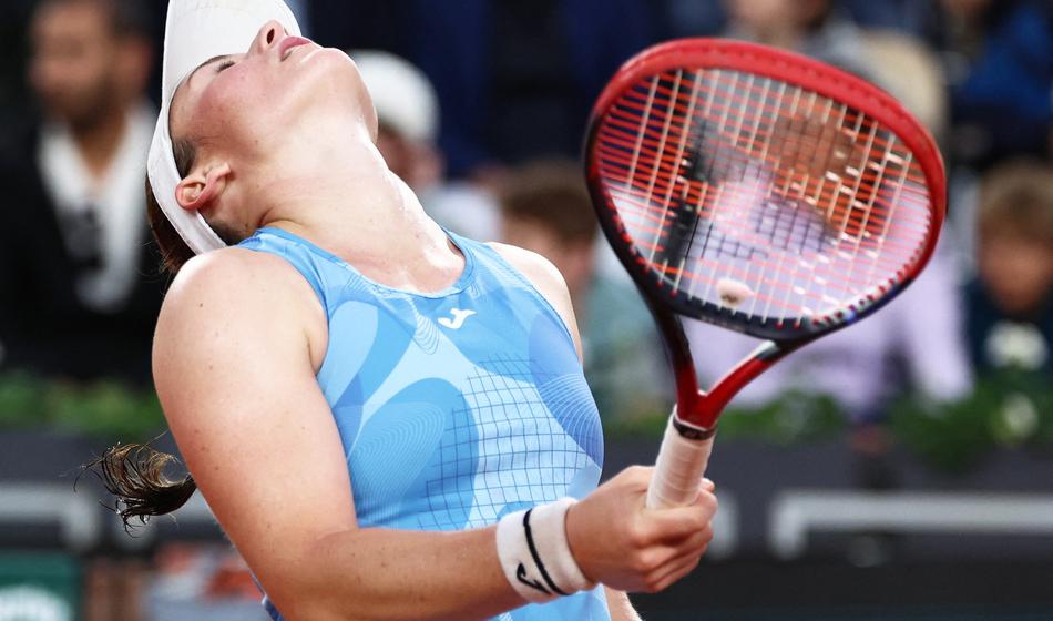 Zidanškova zapela na zadnji oviri, Juvanova proti eni glavnih favoritinj